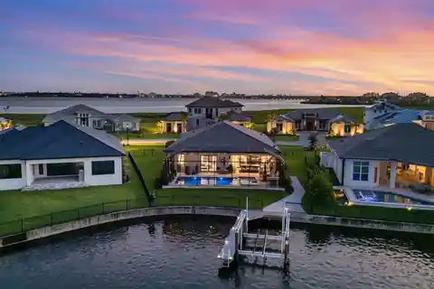 Waterfront Luxury Living in Sanctuary Cove