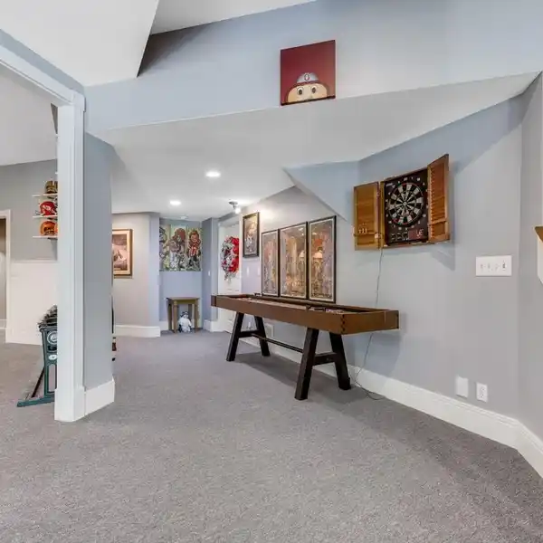 PRESTIGIOUS HIGHLAND ESTATE WITH ULTIMATE PRIVACY
