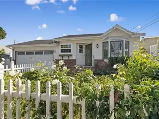 Bright Home with Timeless Modern Charm