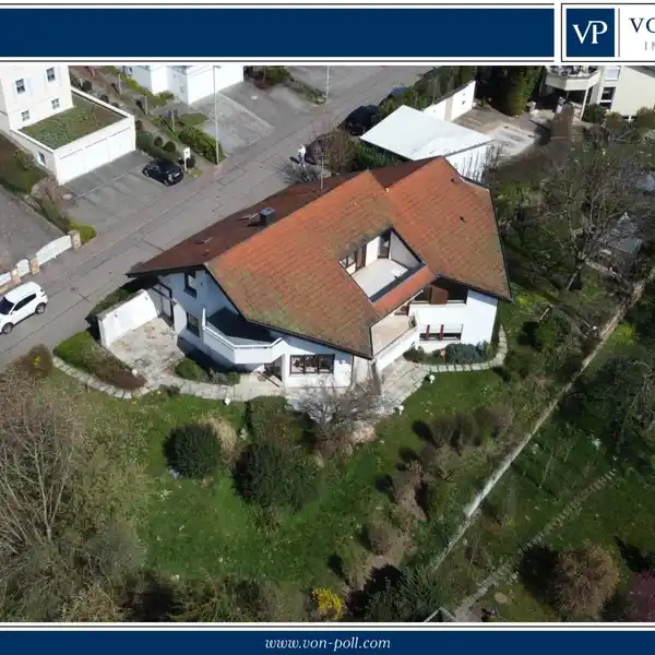 SPACIOUS PROPERTY IN PRIME LOCATION
