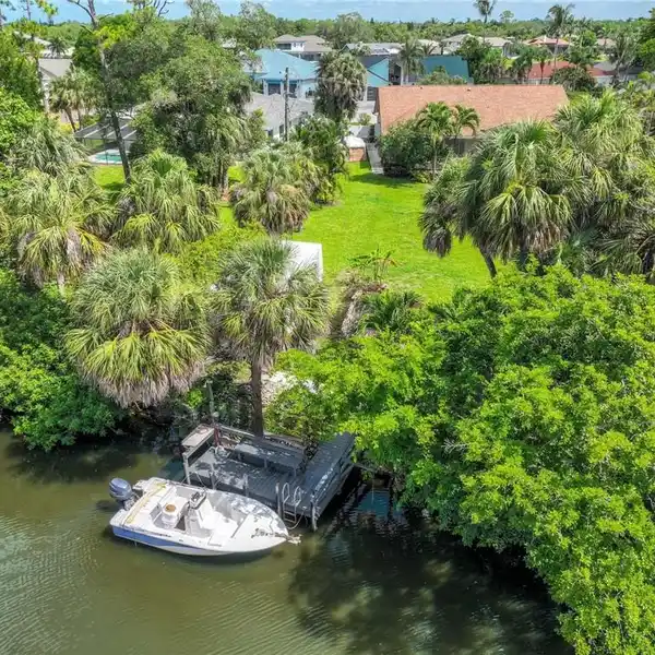 RARE GULF-ACCESS OPPORTUNITY IN NORTH NAPLES