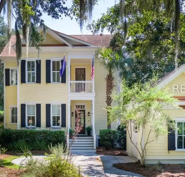 LUXURY AND COMFORT IN HAIG POINT