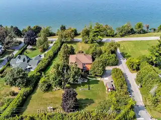 Rotherwood - Grand Dame Overlooking Lake Simcoe