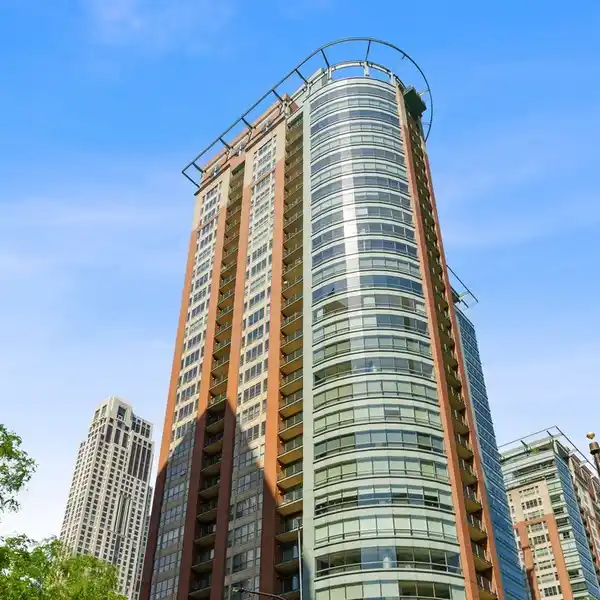 UNPARALLELED LUXURY LIVING IN STREETERVILLE