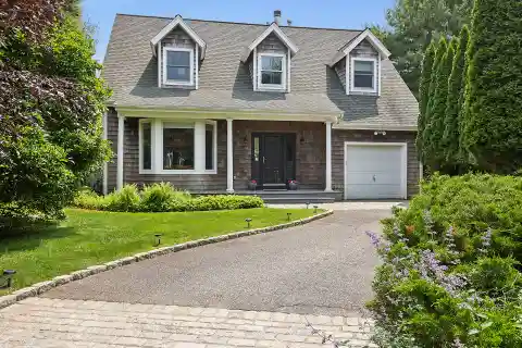 Private Oasis in the Heart of East Hampton