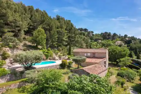 Charming 18th-Century Stone Home Near Le Beausset
