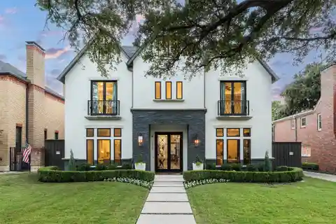 Beautiful Traditional University Park Home