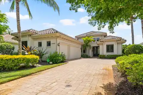 Updated Villa with Immediate Golf Membership Available