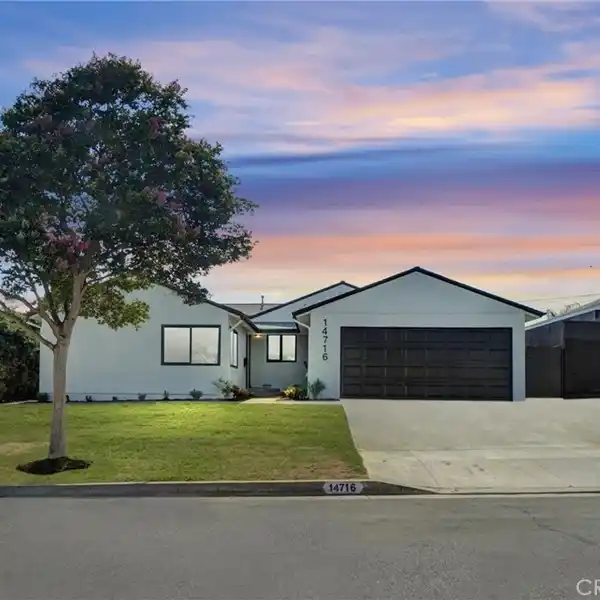 STUNNING REMODELED LA MIRADA CUL-DE-SAC HOME