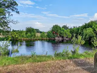 Spacious Tract Ideal for Development or Private Residence