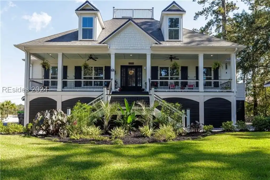 Delightful Marsh-front Property