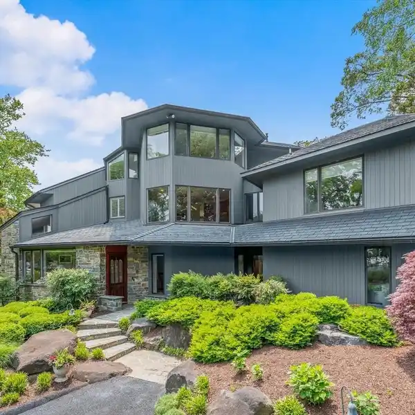 LUXURY RETREAT ON THE SEVERN RIVER