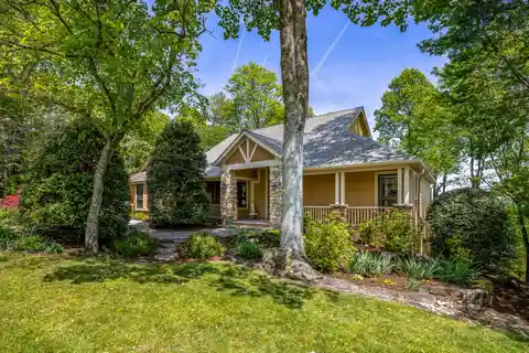 Serenity in Sought-after Champion Hills