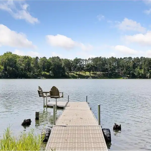 LAKESIDE LIVING IN STILLWATER
