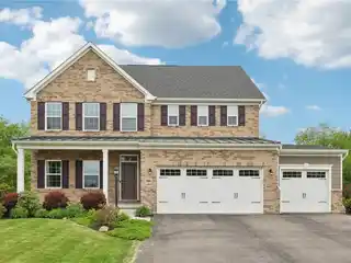 Thoughtfully Designed Luxury Estate