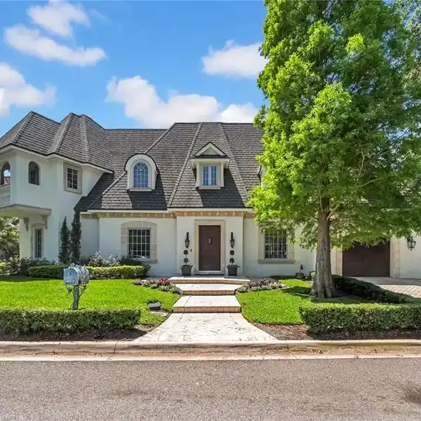 COMPLETELY UPDATED FRENCH PROVINCIAL IN WAVERLEY PARK