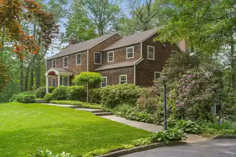 Impeccable Home in Fabulous Location