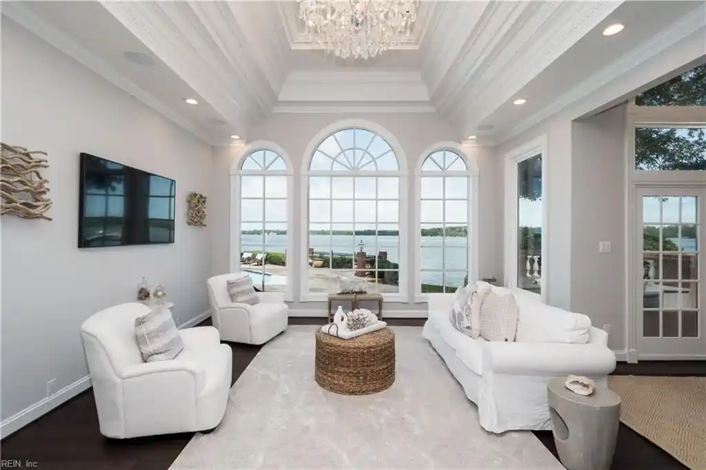 Exceptional Waterfront Estate