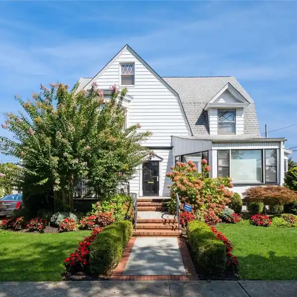 A TIMELESS CENTER HALL COLONIAL