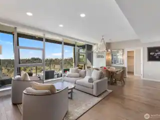 Sophisticated Showcase Property with Stunning Views