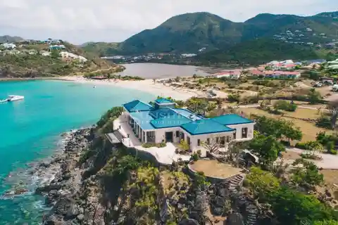 Unrivaled Beachfront Estate on the Caribbean