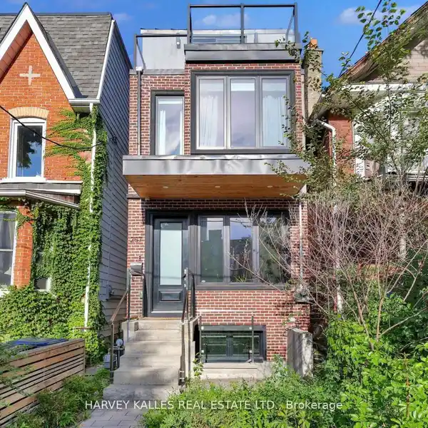 MODERN ELEGANCE MEETS EVERYDAY FUNCTION IN THIS SOUTH ANNEX GEM
