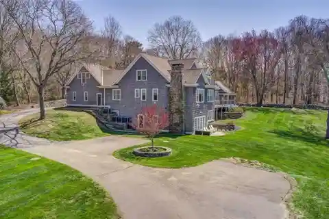 Architecturally Designed Shingled Cottage on 1.81 Acres