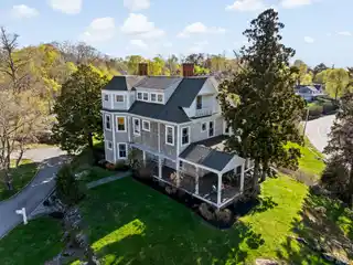 Apple Knoll - Iconic Home in Desirable Location