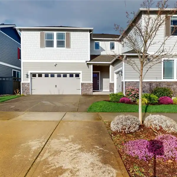 SPECTACULAR HOME IN A BEAUTIFUL COMMUNITY