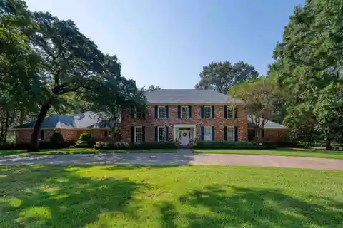 Georgian-Style Estate on Three Wooded Acres