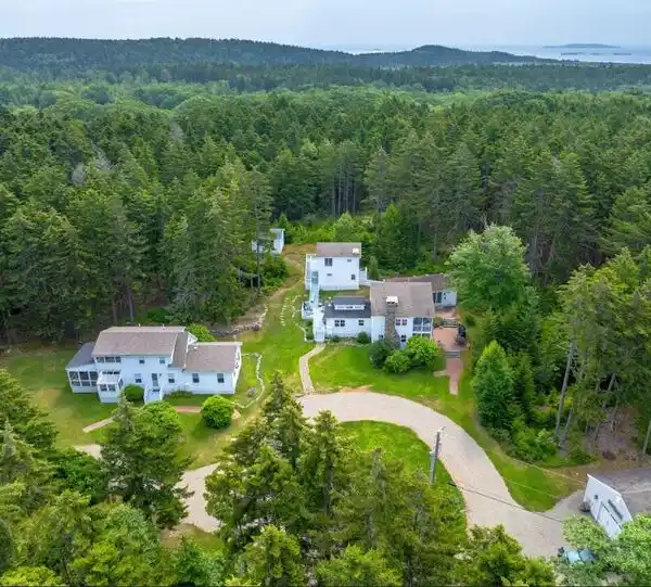 RARE 3.5-ACRE PROPERTY WITH TIMELESS MAINE CHARACTER