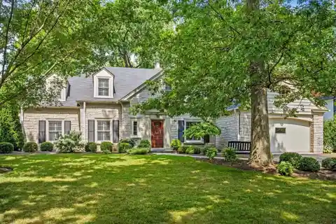 Gorgeous Kenilworth Gem