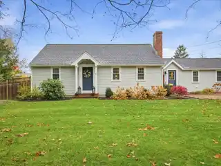 Cozy Home with Timeless Elegance and Inviting Spaces