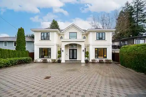 Striking Luxury Home