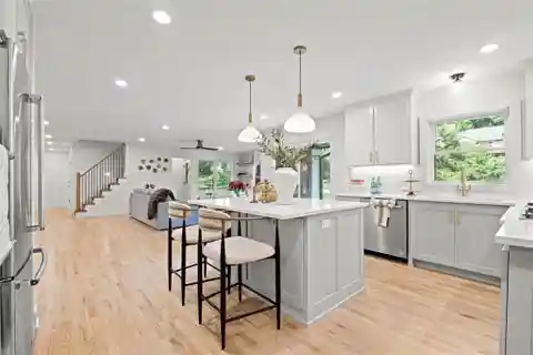 Quintessential Old Leawood Sprawling Ranch