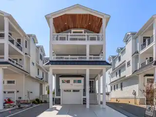 New Construction Home with Gorgeous Bay Views