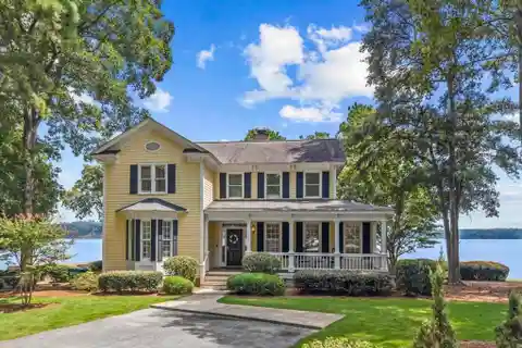 The Ultimate Lake Oconee Lifestyle