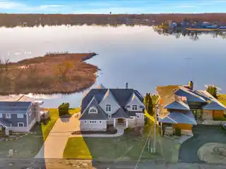 Spectacular Sylvan Lake Custom-built Nantucket Cape Cod