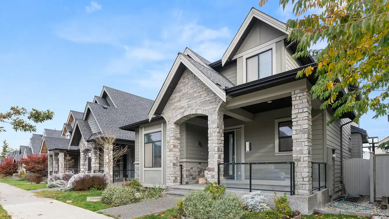 Exquisite Luxury Home in Prime Location