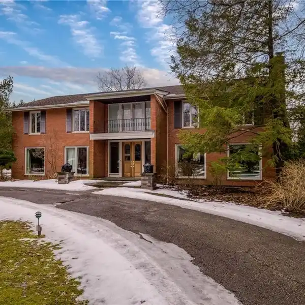 GRACIOUS ALL BRICK GEORGIAN COLONIAL ON OVER AN ACRE