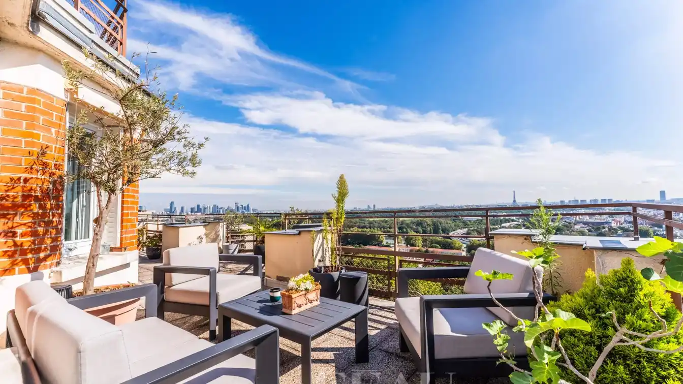Bright Apartment with an Exceptional View