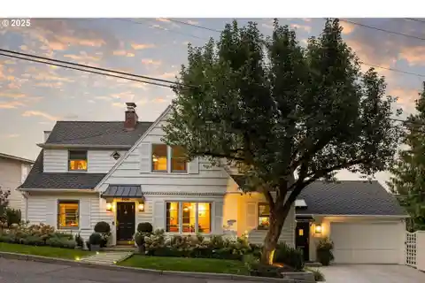 Meticulously Restored 1939 Traditional in Kings Heights