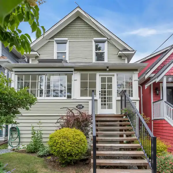 RESTORED CENTURY HOME WITH DESIGNER CHEF’S KITCHEN