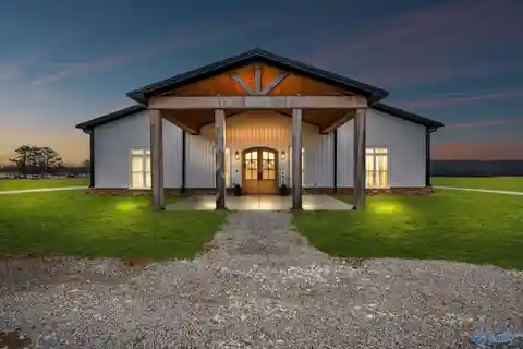 Custom-Built Barndominium Blending Rustic Charm and Modern Luxury