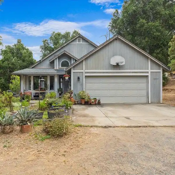 ENDLESS POTENTIAL IN THE HEART OF DRY CREEK VALLEY
