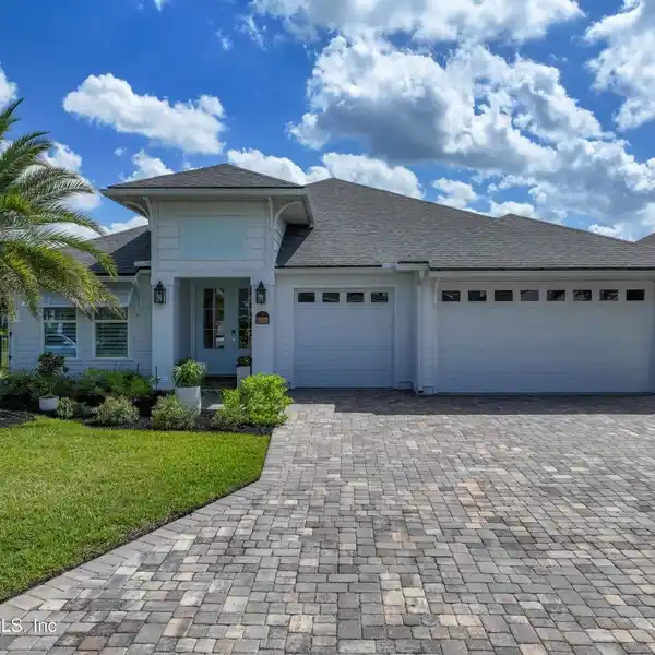 EXQUISITE CUSTOM HOME