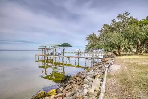 Waterfront Living at Its Best on Pensacola Bay