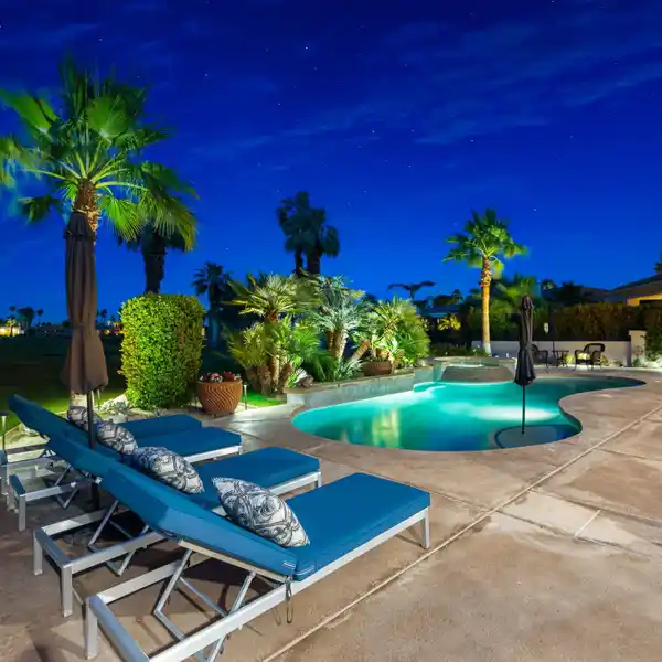 ELEGANT EAGLE BEND RETREAT WITH PRIVATE CASITA