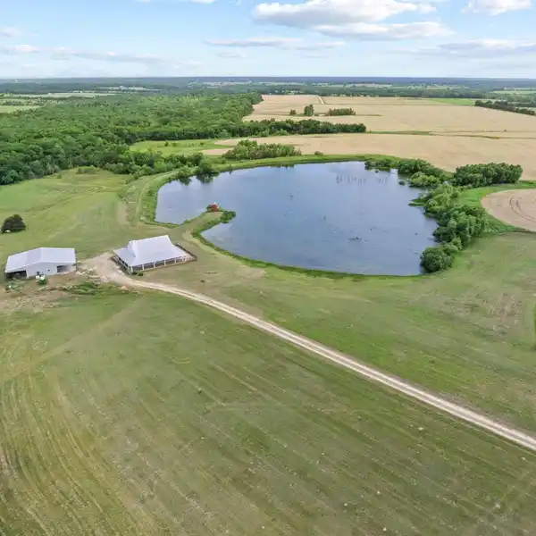 STUNNING AND SECLUDED 135-PLUS-ACRE RETREAT
