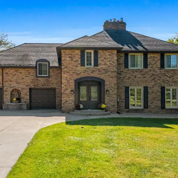 REFINED LIVING IN MILLCREEK TOWNSHIP